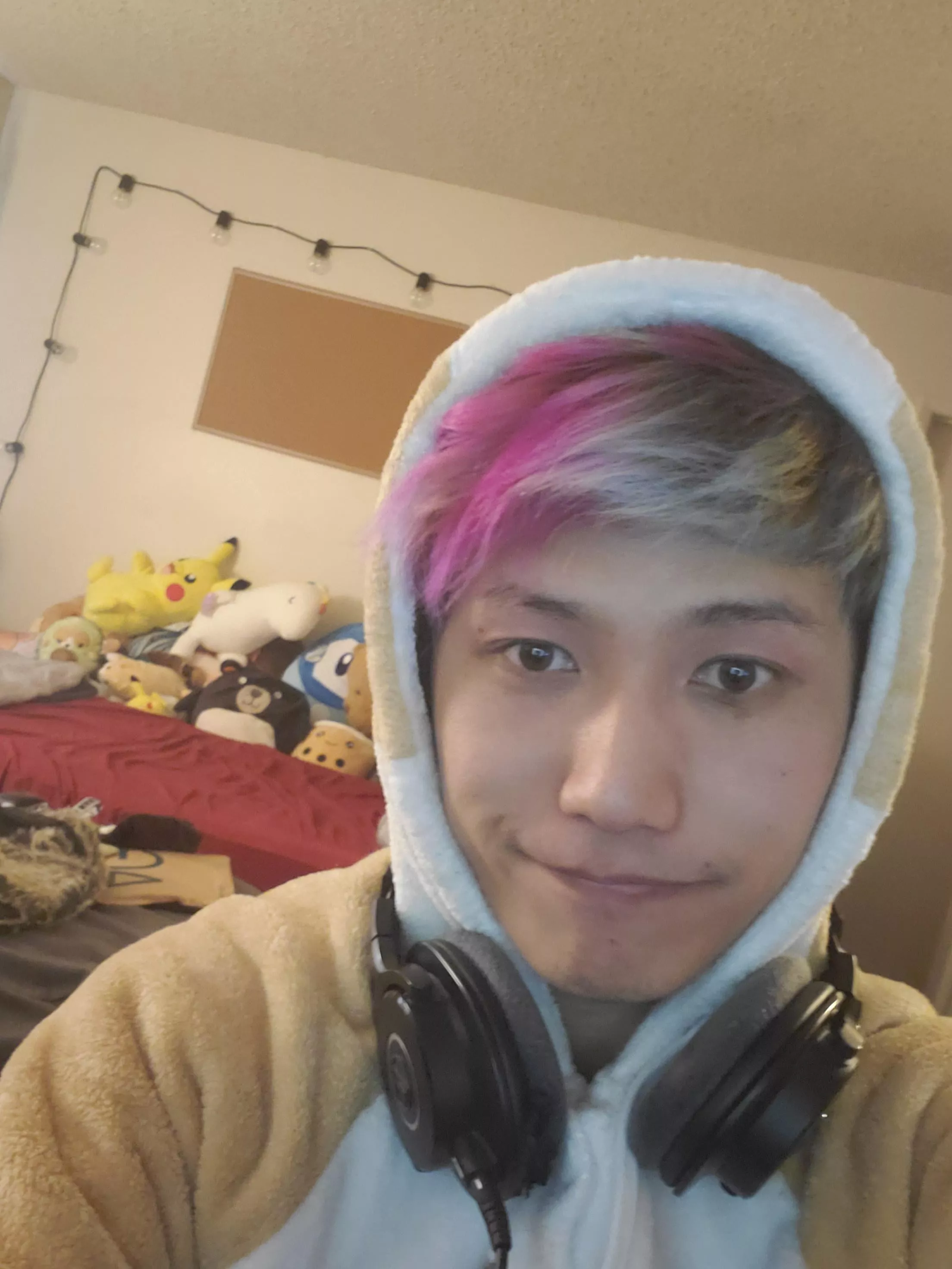 Getting ready to game and be somewhat productive  posted by DjDoubleT777