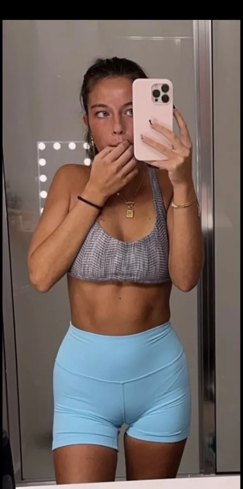 How’s the fit 🐫? by thecheecks91292