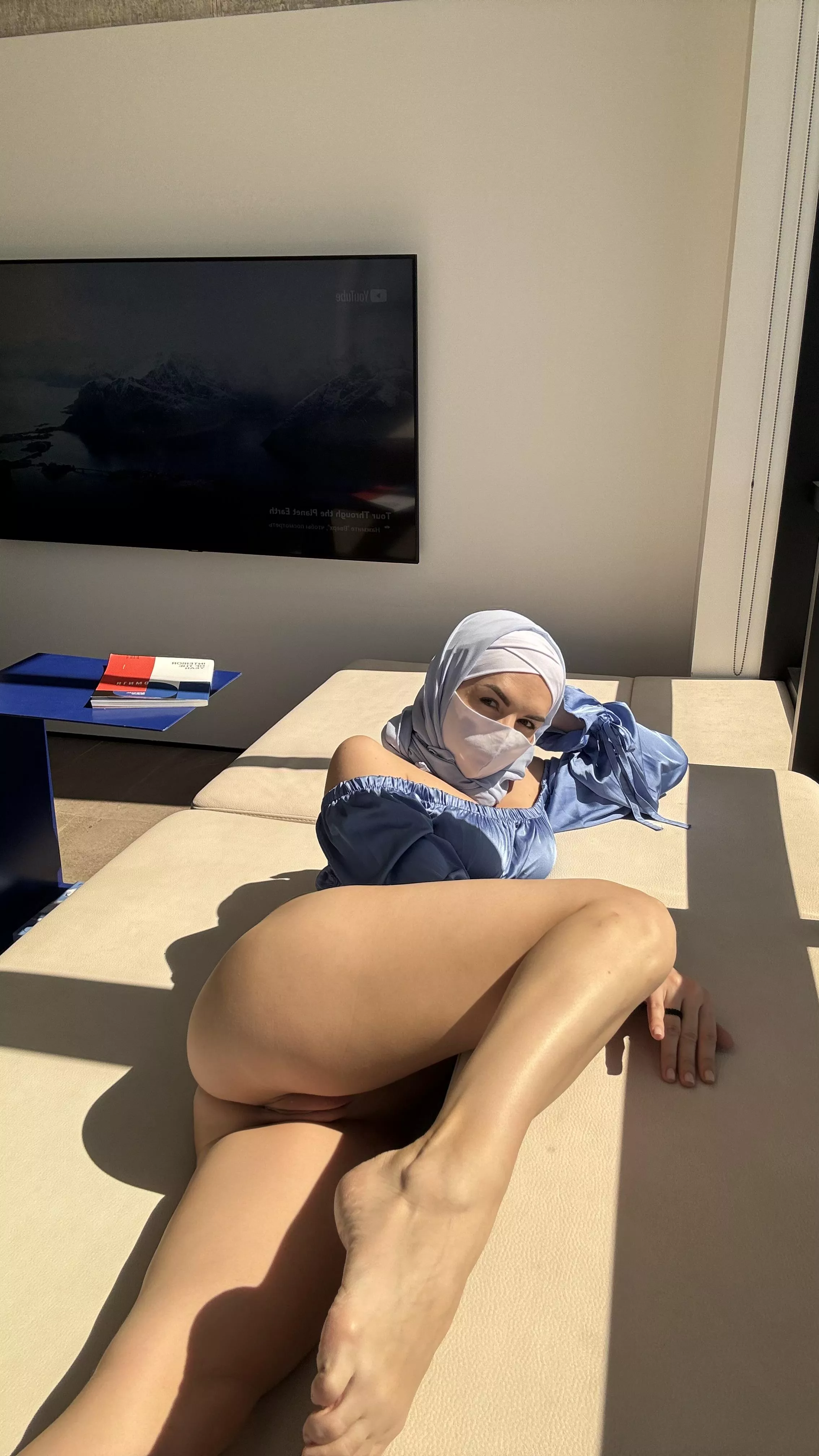 I love it when the sun shines on my legs posted by _Gala_Black_