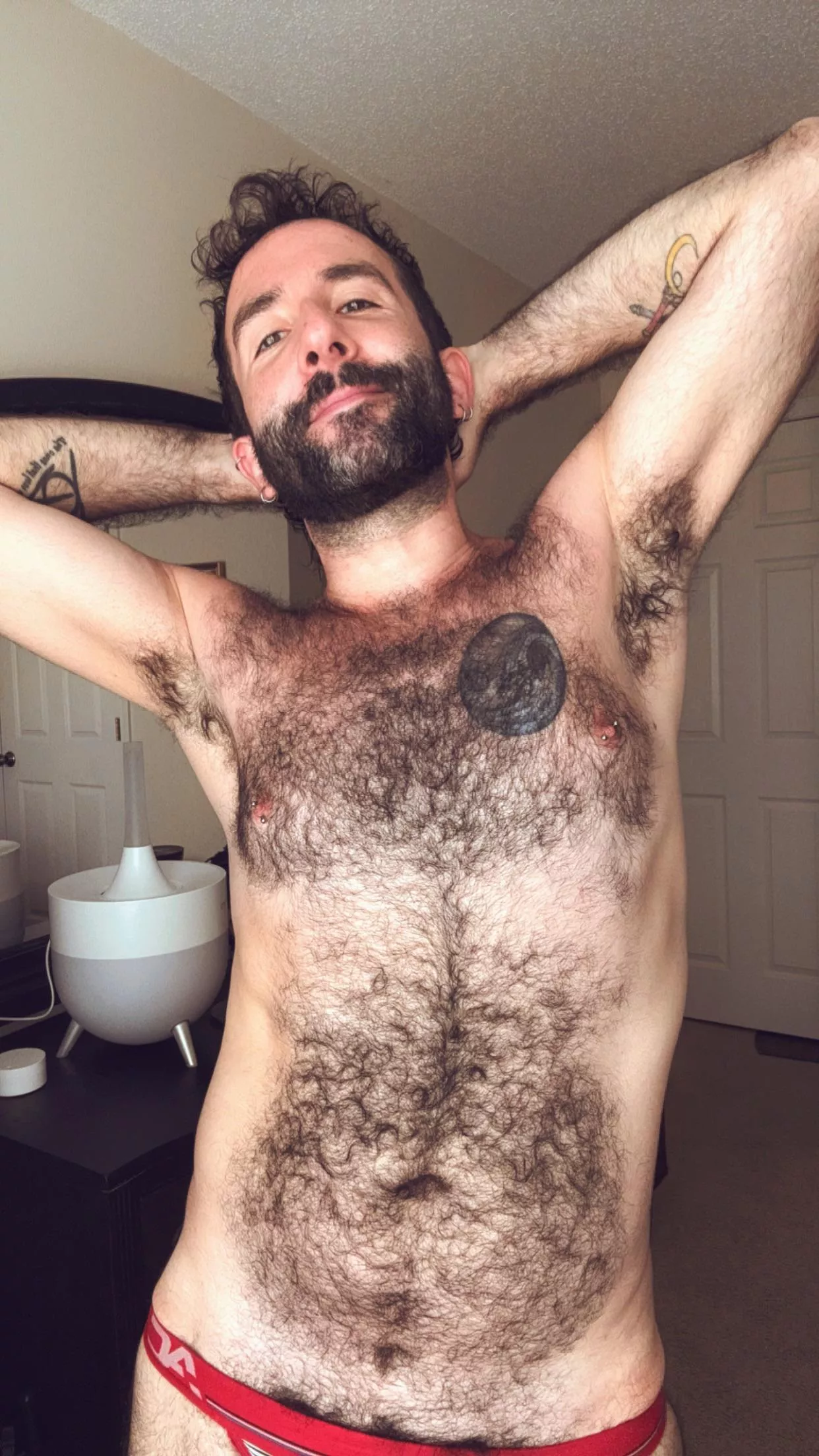 If you love fur, I’ve got some for you 😏 posted by EliArie