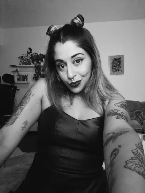 Latina Girl ready to make your fantasies comes true! 🫦 Fetish lover, tell me your dirty desires… I’m sure I can blow your mind 💦 by Forsaken-Fix7499