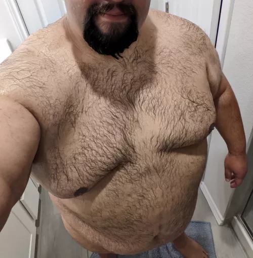 Long day at work, I'm just ready to relax and game tonight! But first ladies, a post shower pic that hopefully brightens your evening 🙂 by Chubbynerd1984