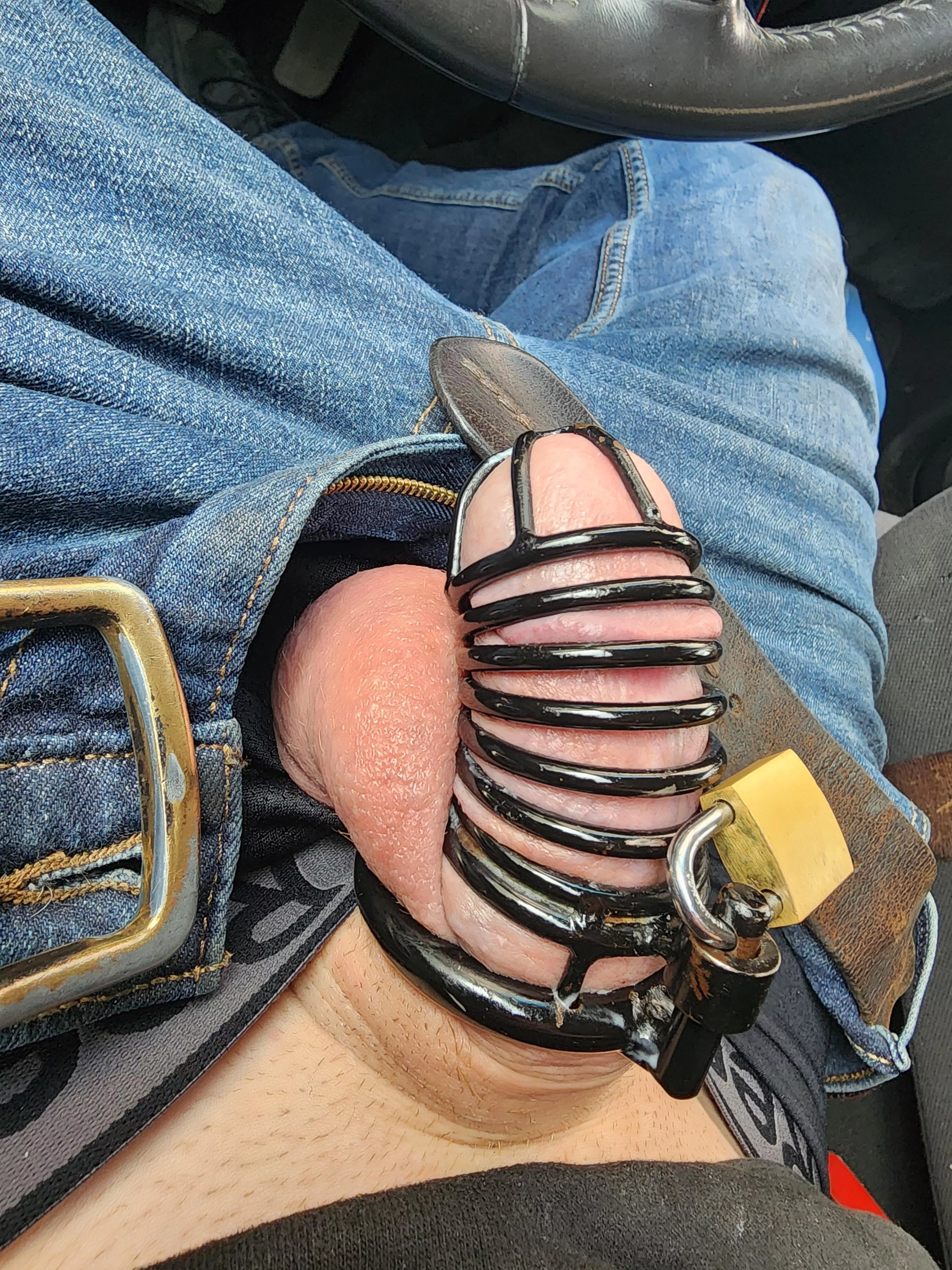 My favorite toy 😍  posted by Slutty1995