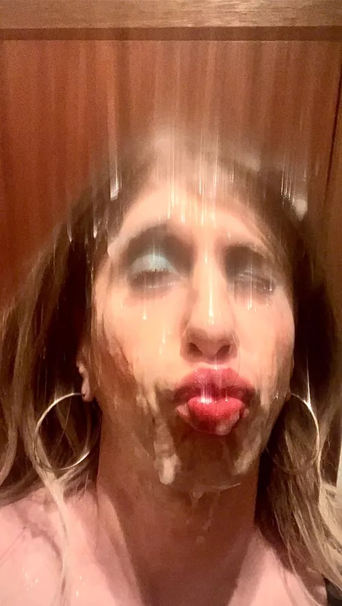 My sissy whore face facialised ☺️ by Sissybelgium