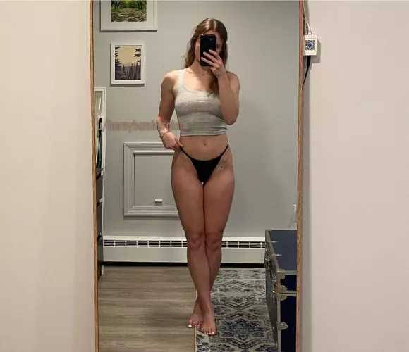 Petite but strong legs 😉☺️ by hornyhamburglar