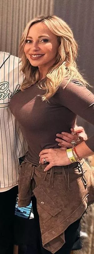 Tara Strong posted by boggiemay75