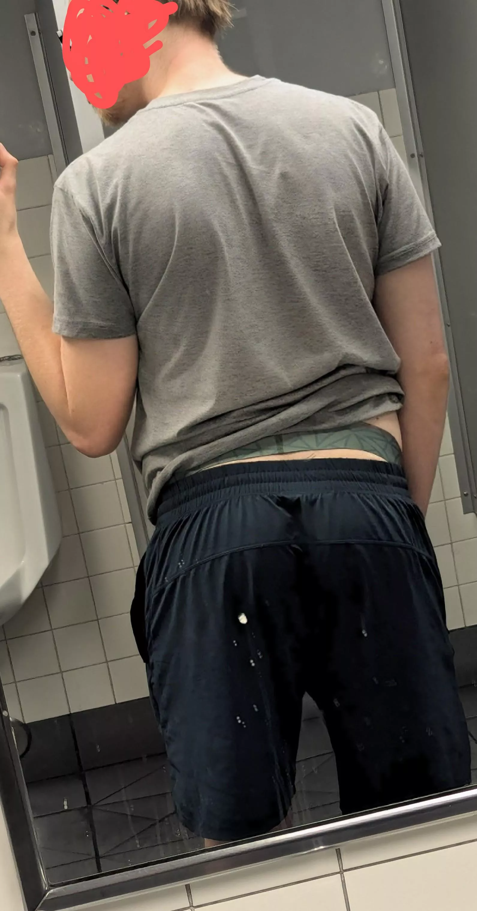 We made eye contact at the gym a couple times and I give you a wink & head to the locker room, you following?  posted by Lenovot