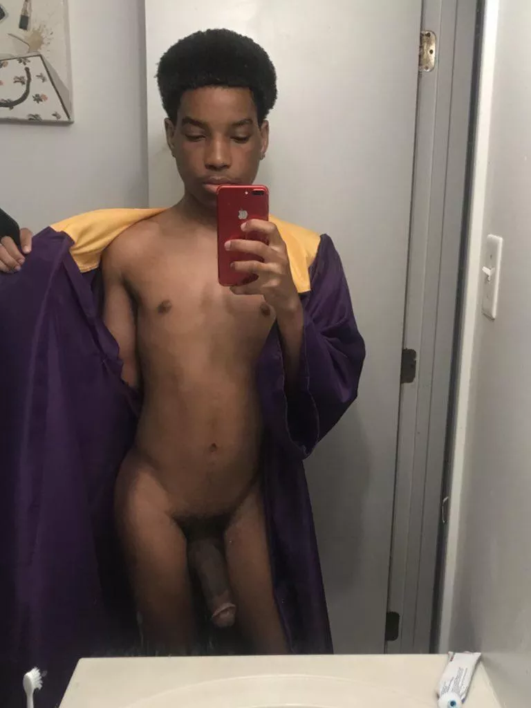 Would you let my skinny ass fuck the shit out of you?😮‍💨 posted by rjeva3