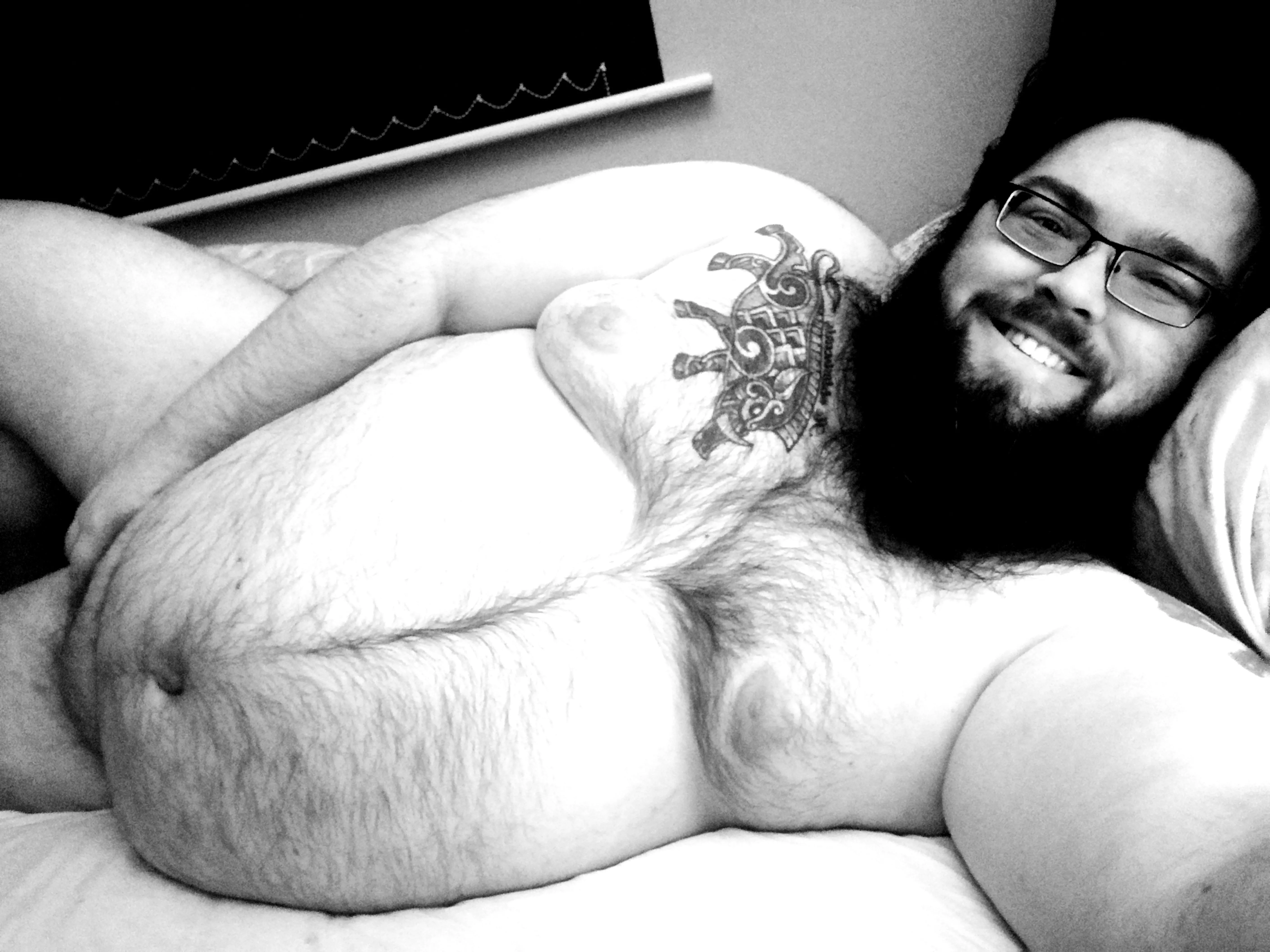 Anyone want to adopt a chubby British nerd 😂 (40, UK)  posted by International-Top512