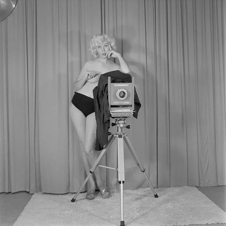 Bunny Yeager (1950s) posted by bil_sabab