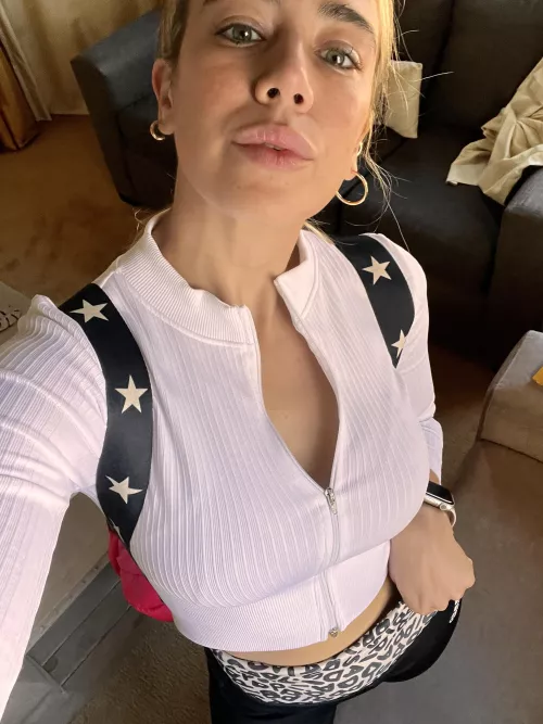 Can you unzip it for me, coach? (f) by KayeGerra