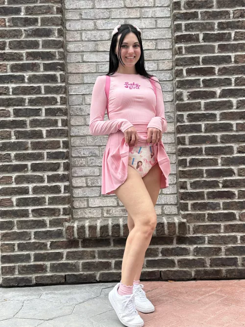 daddies baby girl 🎀👑👛 by SoggyStrawberryy