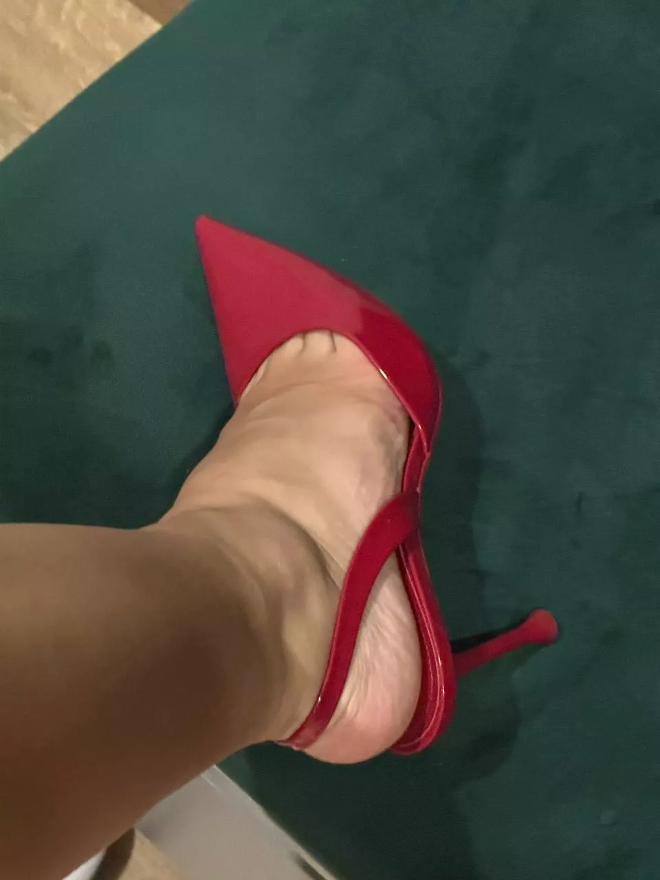 high heels to crush your balls posted by strungdelorme