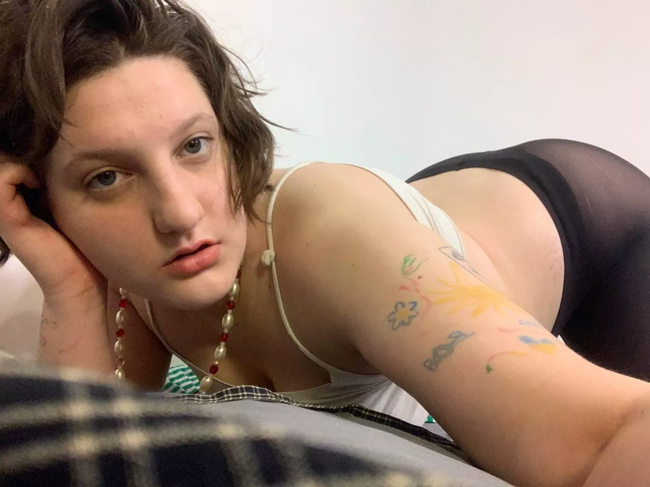 hiya posted by Less_Kaleidoscope265