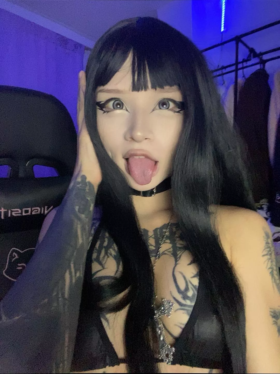 I can make you go crazy ;)  posted by vixengirlyy