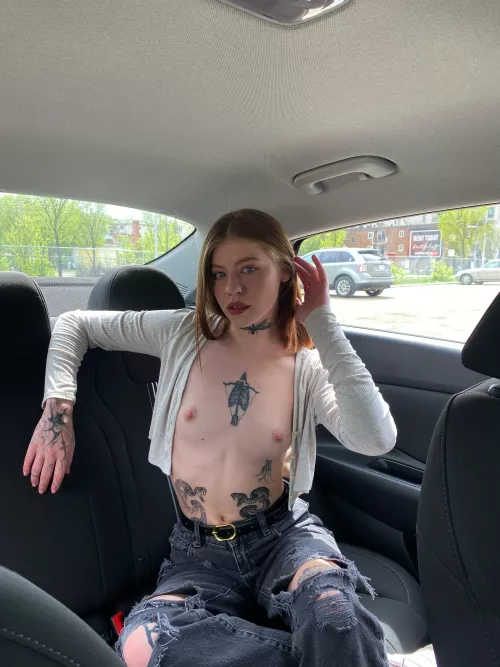 I like to shake my tits in the car by Mari_Yummy