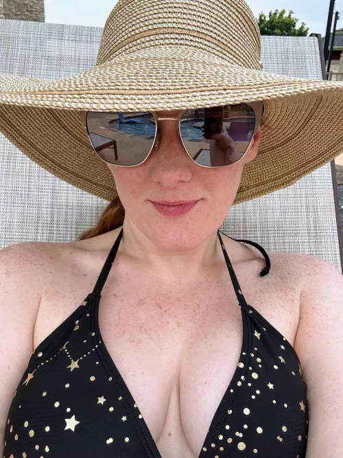 [IRTR] I'm collecting freckles and pool boys ;) by DellaCate