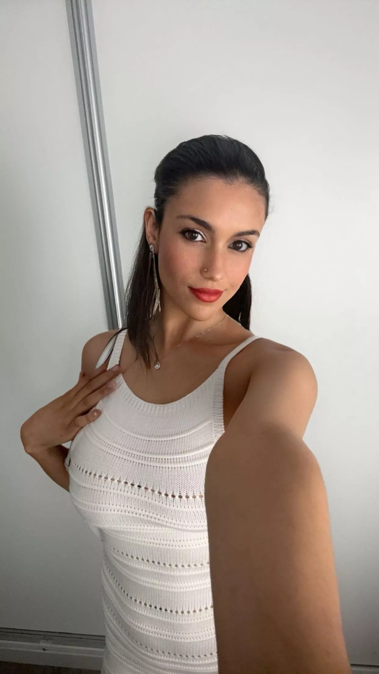 Just an attempt to seduce you with elegance and charm posted by Spooky-Yellowjacket