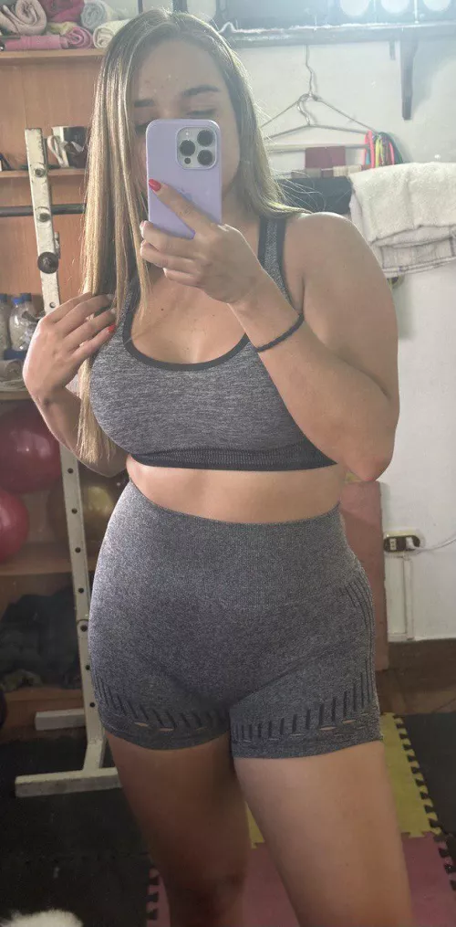 ready for another strong workout by angelmichellpov