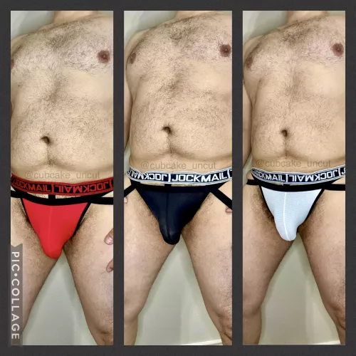 Red, black or white? by cubcake_uncut