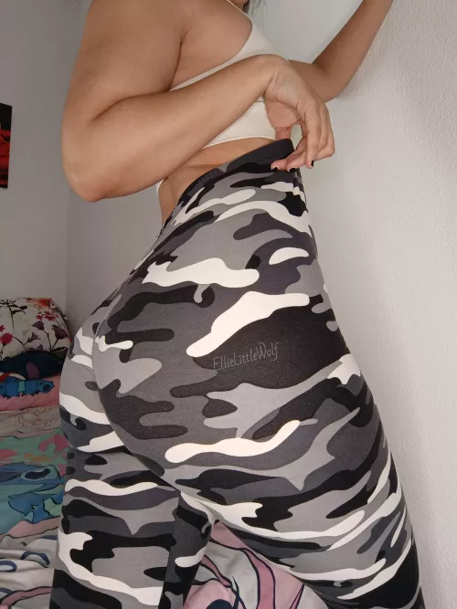 These yoga pants make me feel so powerful by EllieLittleWolf