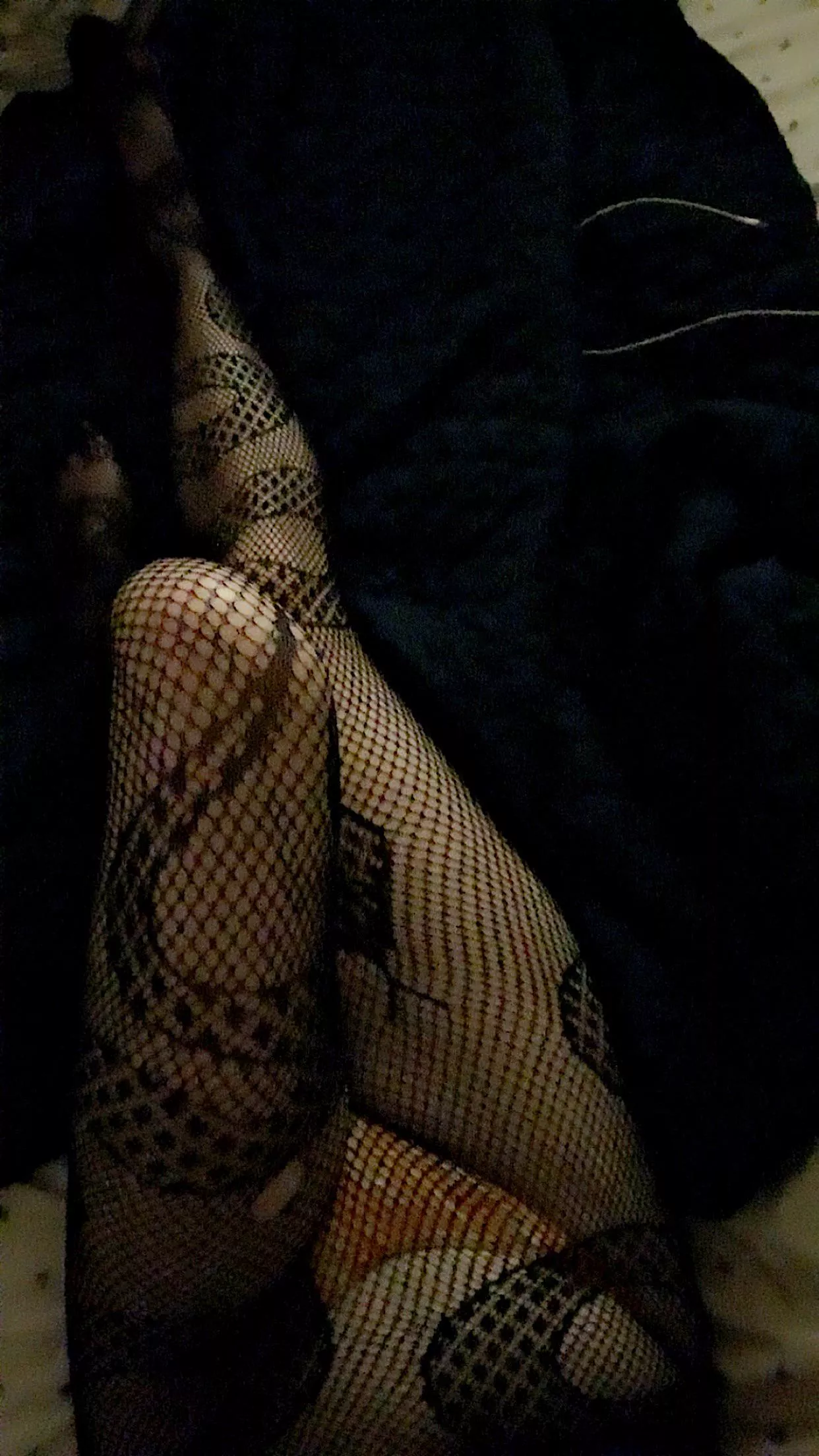 Wrapped around me posted by SubmissiveSprite