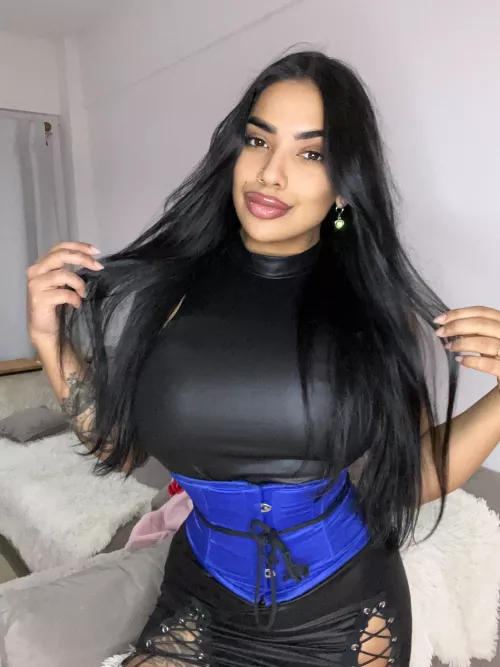 Am I pretty enough for you to give me a chance? 😍 by Model23