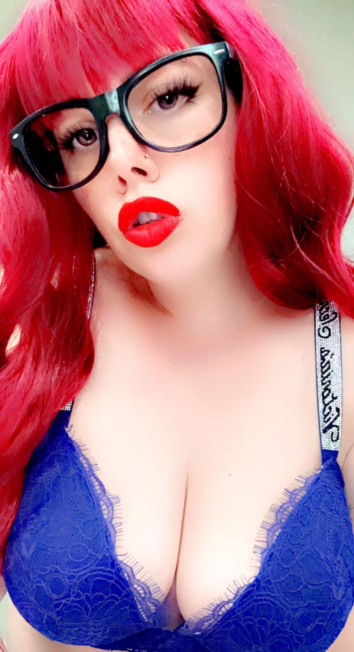 💥 Ask Me About My Specials! 🥵 She Didnt Make You Cum Today? Bet I Can 😏 Play With Me While Shes Next To You 😈 I’ll Give You The Attention You Need 💎 Fetish Friendly ⛓ I Can Make All Your Kinky Fantasies Cum True [DOM][VID][RATE][SEXT][ posted by GoddessCrystal2