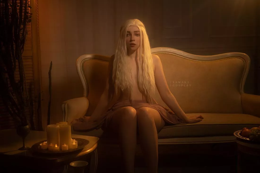 Daenerys Targaryen from Game of Thrones cosplay by Sawaka posted by Sawakate