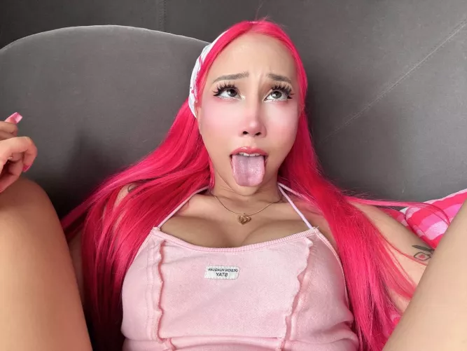 describe my face using one word by PomegranateFim