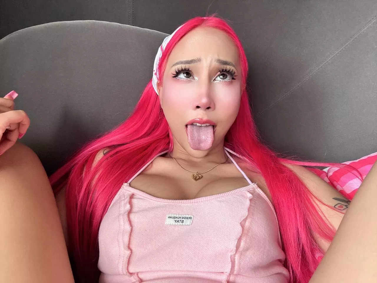 describe my face using one word posted by PomegranateFim