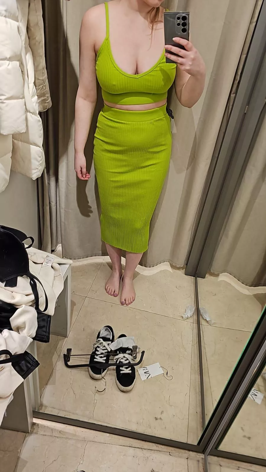 Does this colour suit me? posted by EvelynNight