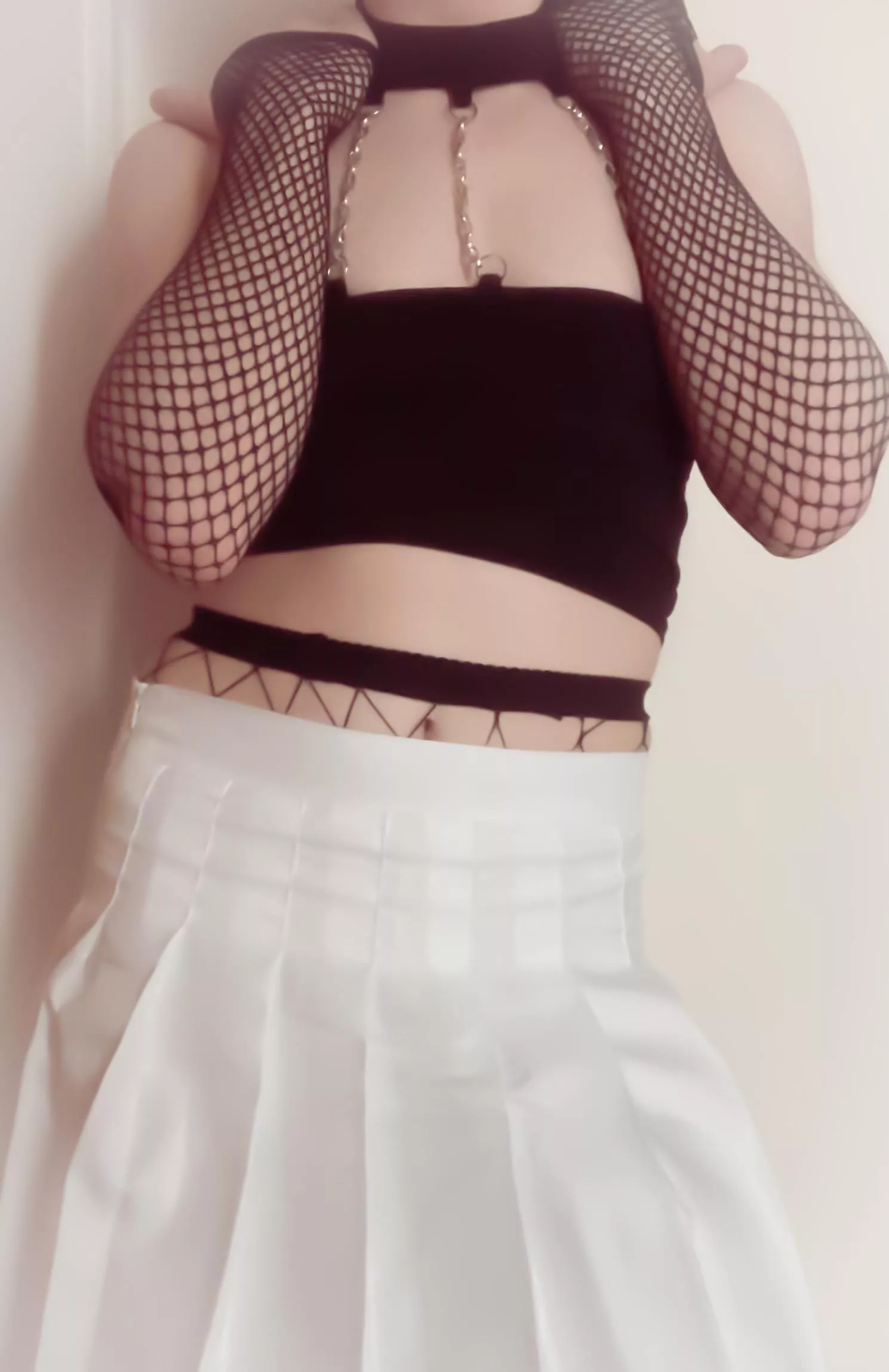 first time posting, super nervous! please be nice ❤️ posted by Wide_Ad9668