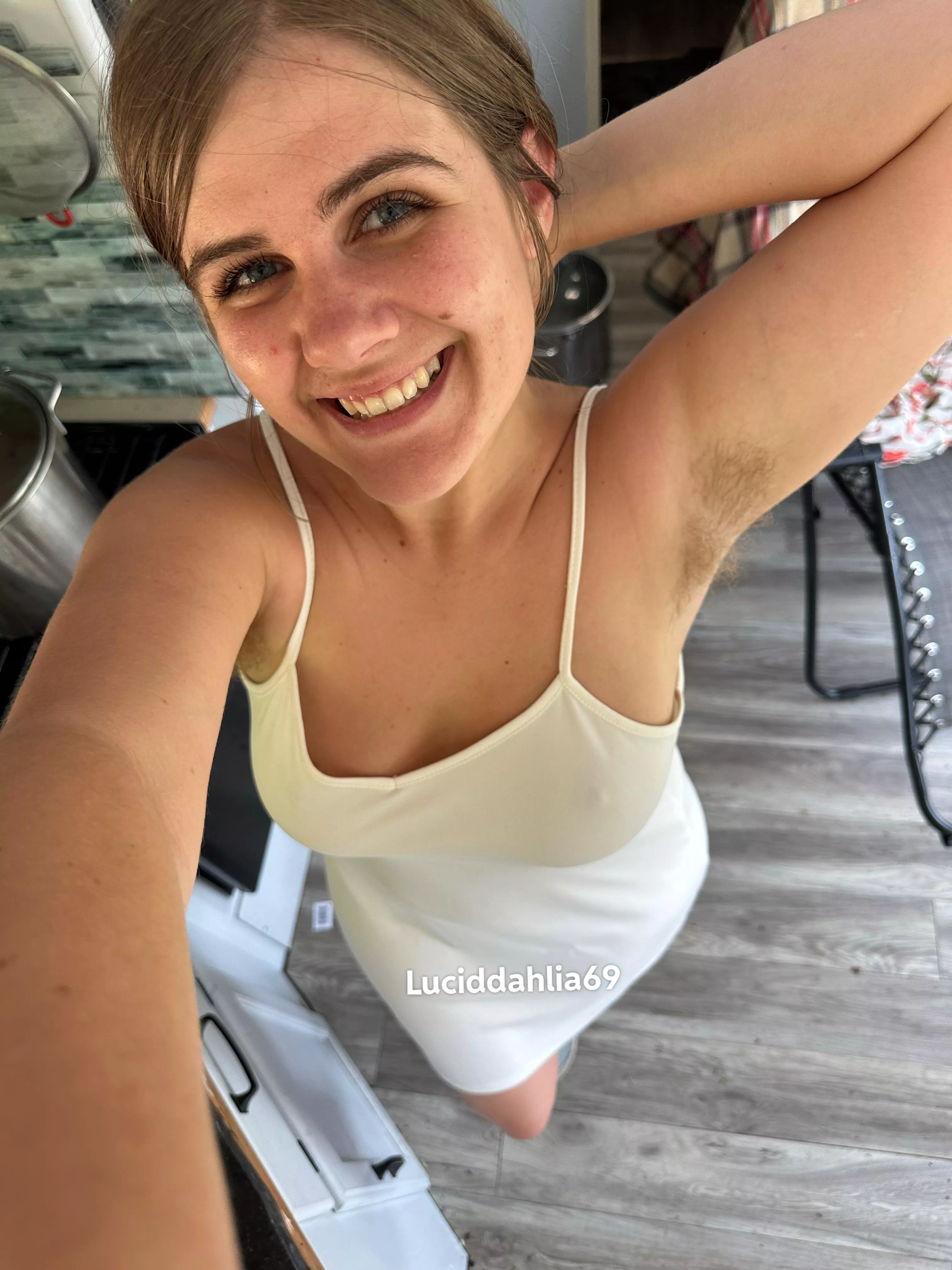 Hairy sweaty armpits  posted by luciddahlia69