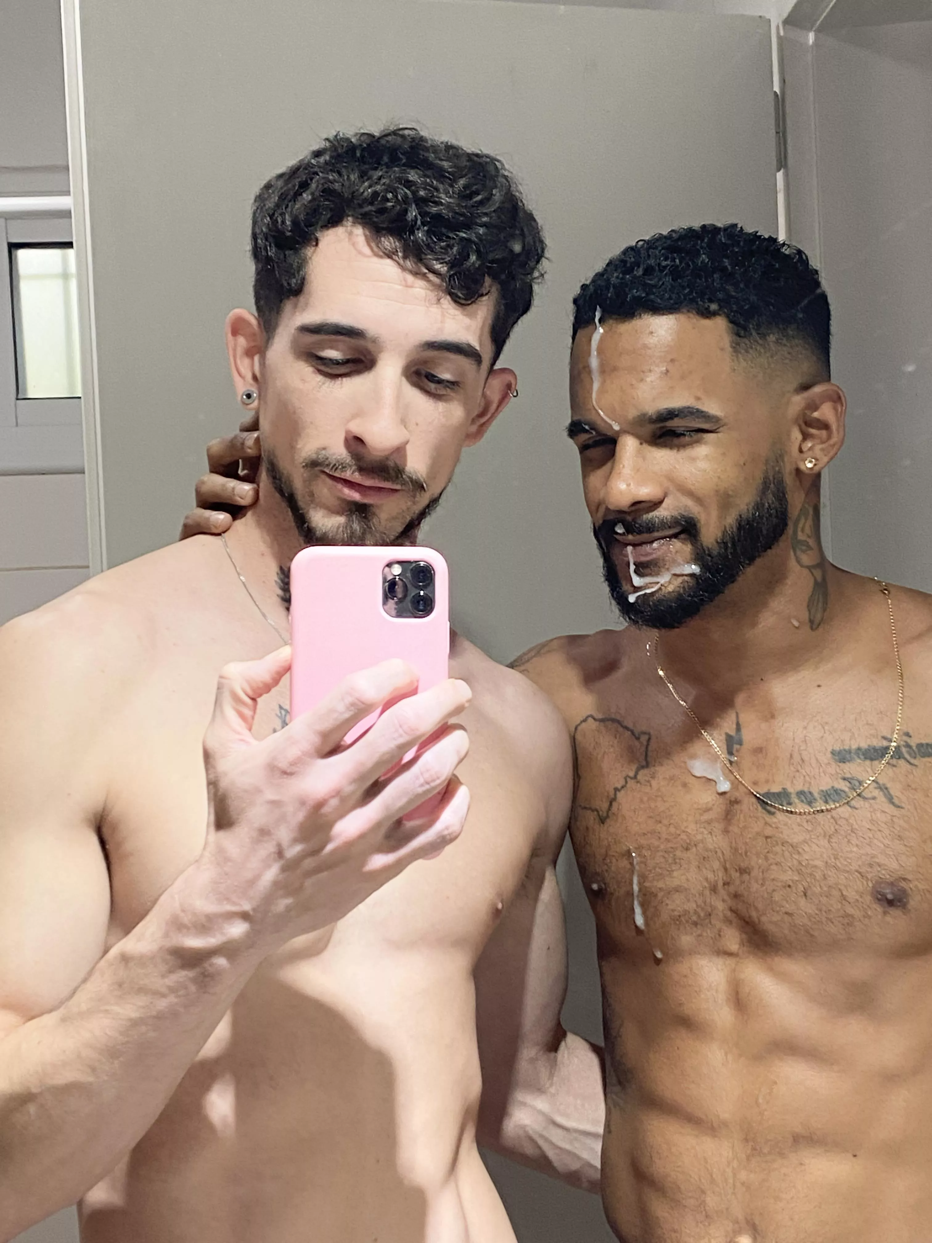 He loves painting my face 💦 posted by caio-ian