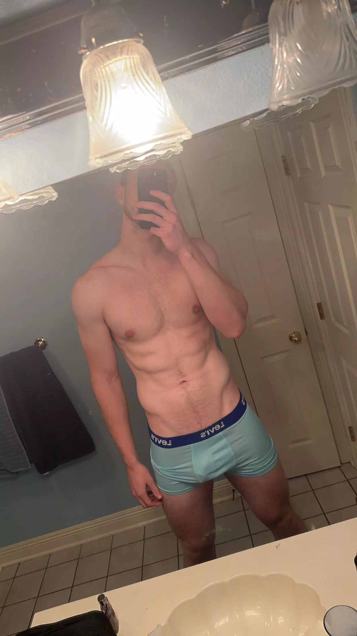 Hi there (23) posted by FitBlondBeast