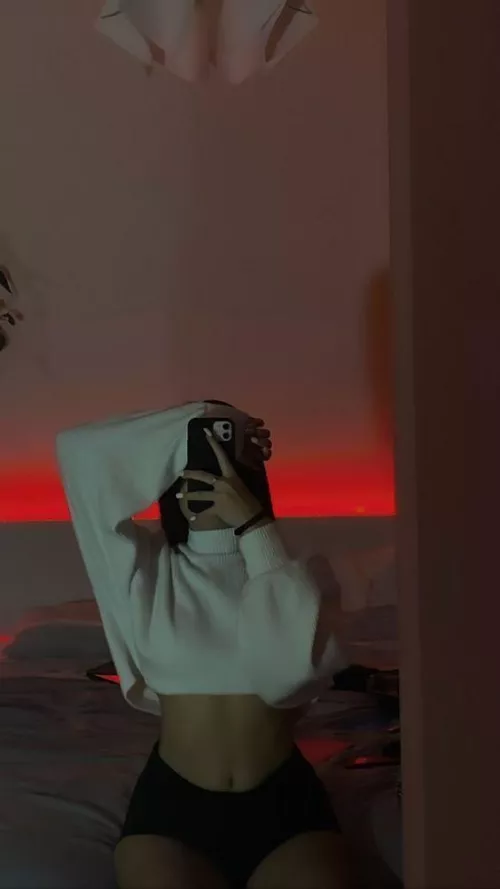 I am feeling sexy today. find me in comm by Slow_Leg3059