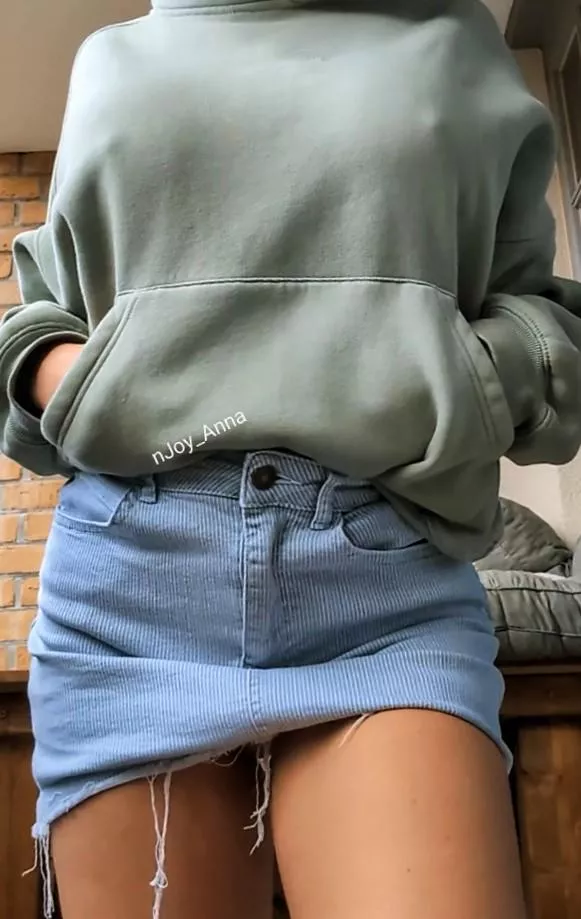 imagine how hard my nipples were to tame this thick hoodie material posted by nJoy_Anna