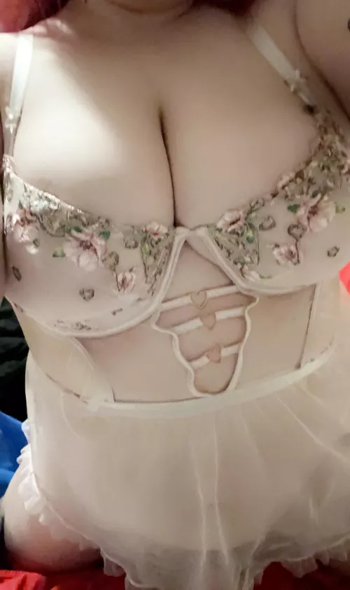 imb welcome 💋 want these around your dick ? 👅👅 by freaky-sad