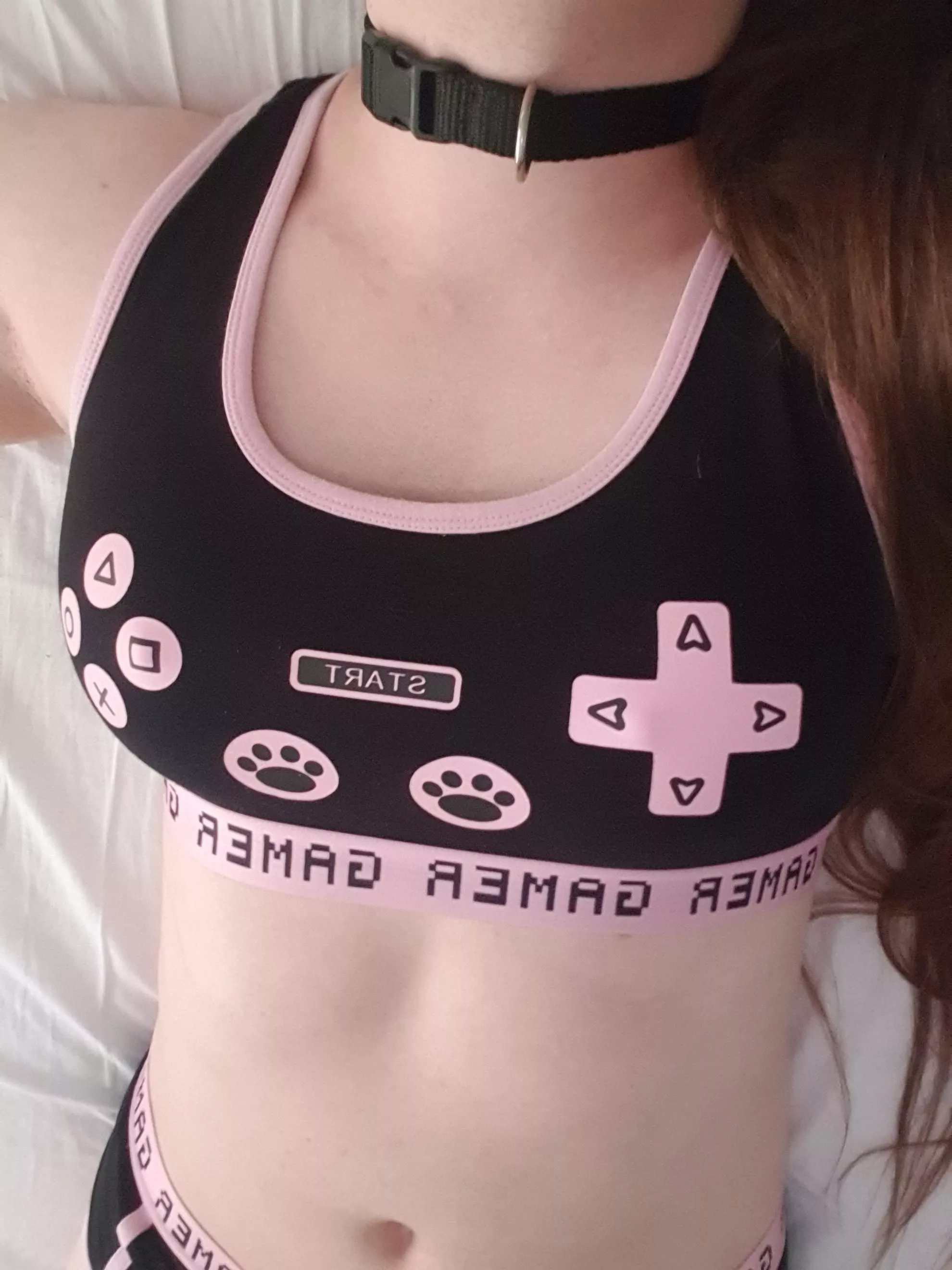 Its gaming time 🎮 posted by tigerslut007