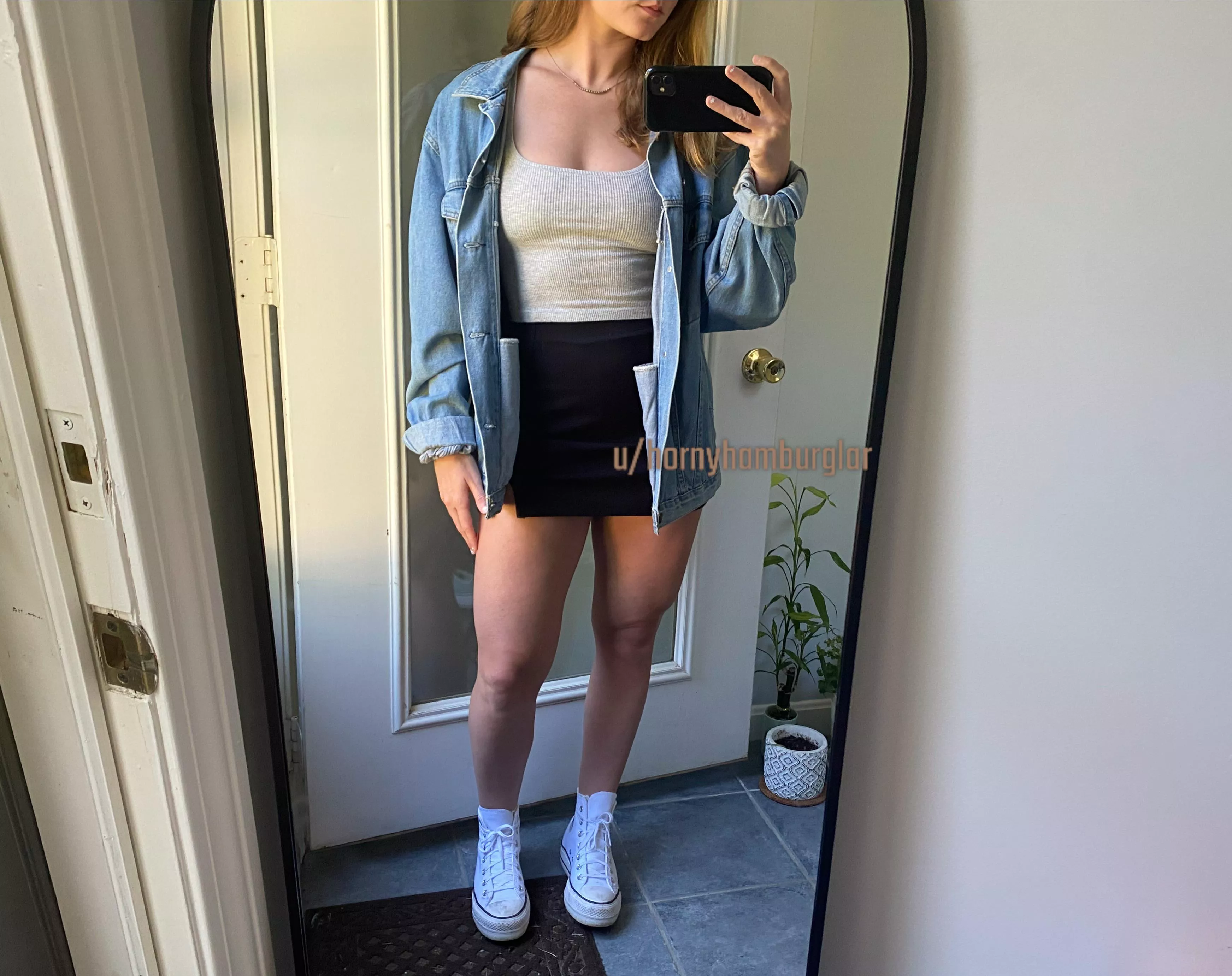 My strong legs 🤍 posted by hornyhamburglar