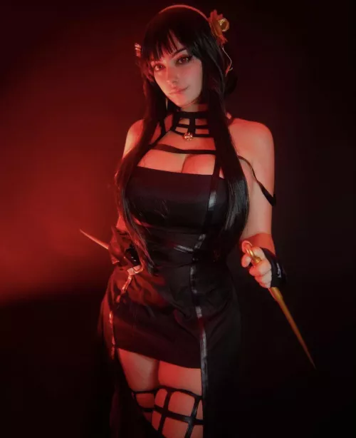 Yor Forger by shiftymine  by mrprofessional2424