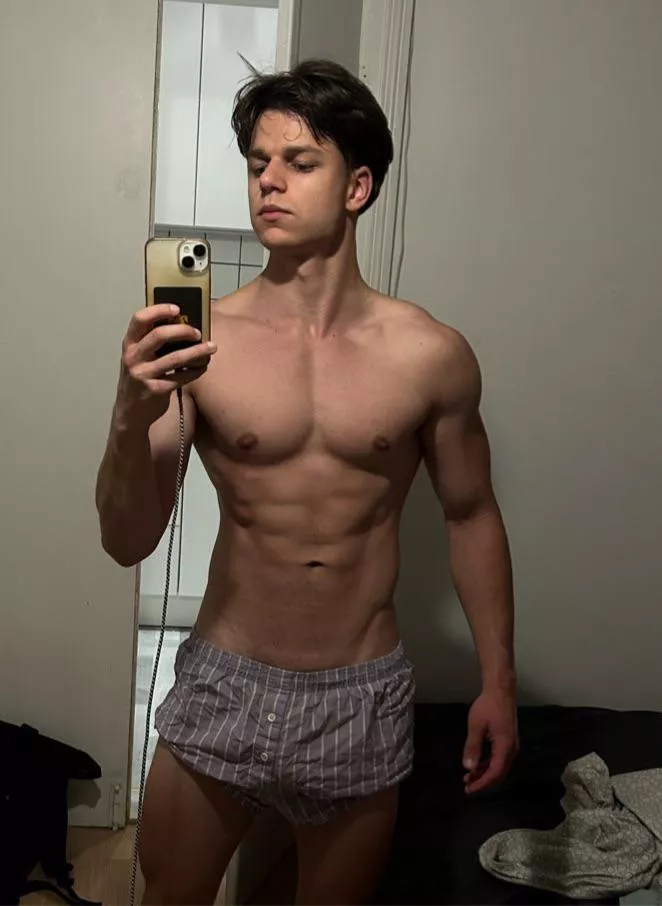 (19)Top or bottom? posted by Select_Equipment4297