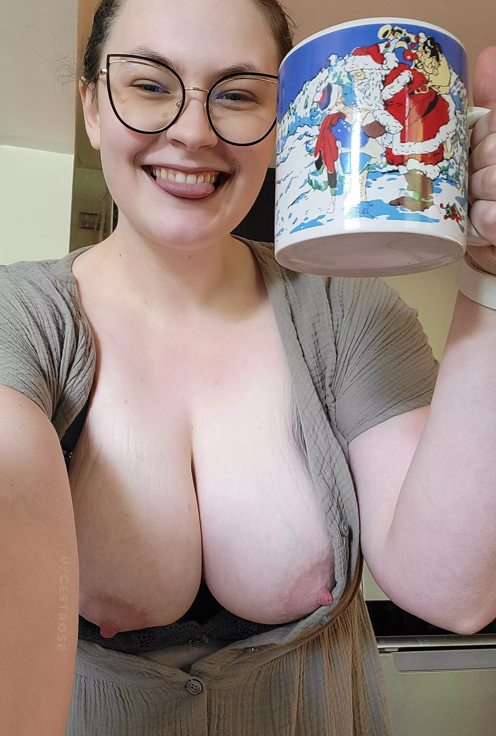 A big cup to make it through this final stretch of Friday before the weekend! posted by cestrose