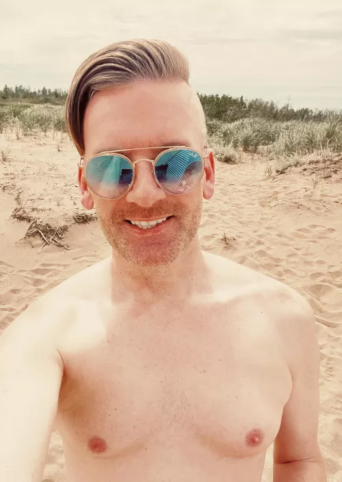 A Perfect Day at the Beach 🏖️ by Laowai79