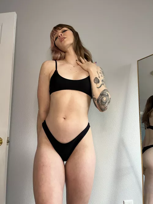 Cover my tummy [img] by Brooke__bby