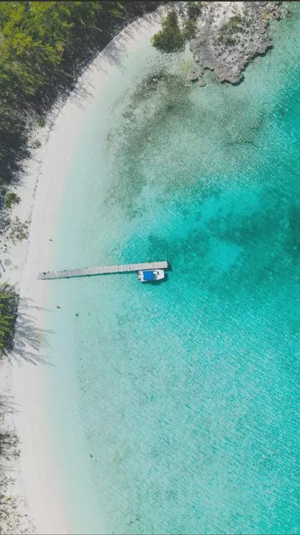 Decided to take the boat out and spend the day at Hamburger Beach. Happy Sunday everyone. posted by Yolanda_Campbell1