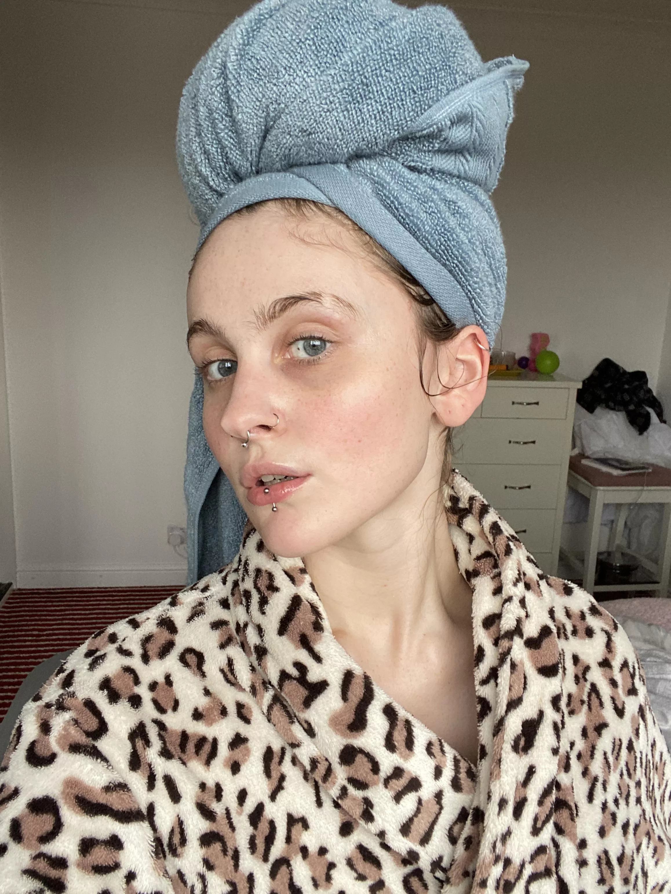 Didn’t manage to stay clean for long… posted by CherryAndThrobbie