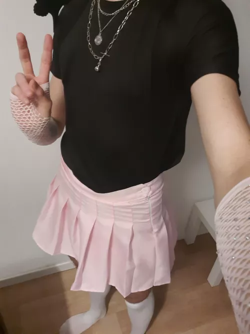 First time posting i'm a little bit nerveous by LowNo9578