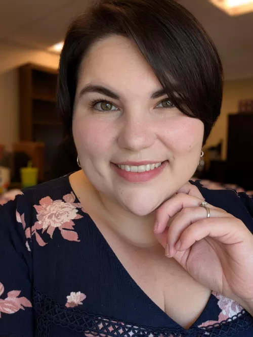 Happy Friday Babes 💙 by that_bbw_wife